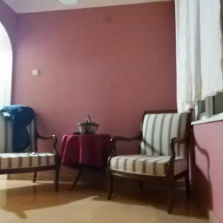 Luxurious Large Near T.o.g.g Factory Villa *